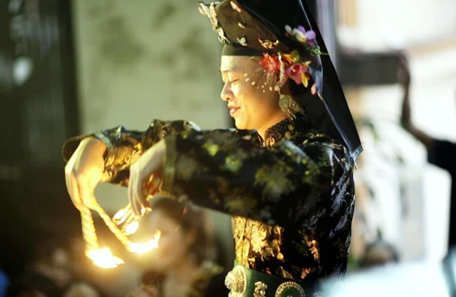 Lần đầu tiên tổ chức Liên hoan Chầu văn