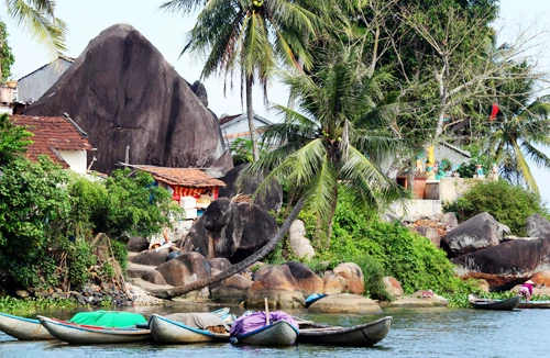 Tuyệt cảnh Cổ Lũy Cô Thôn