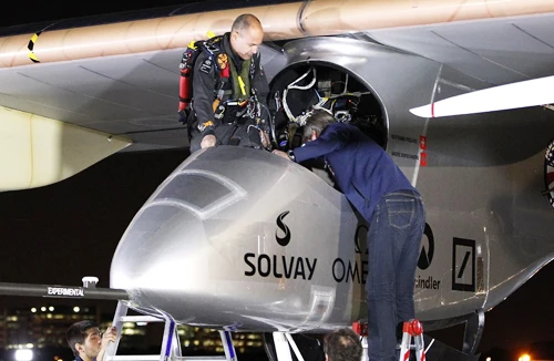 Bay xuyên nước Mỹ không tốn một giọt xăng