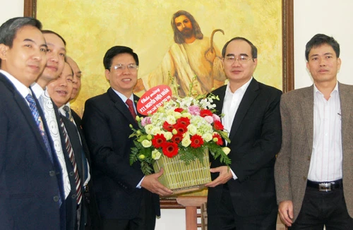 Đồng chí Nguyễn Thiện Nhân thăm, chúc mừng Hội thánh Tin lành Việt Nam (miền Bắc)