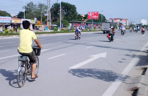 Thuê người thu tiền bảo kê xe khách