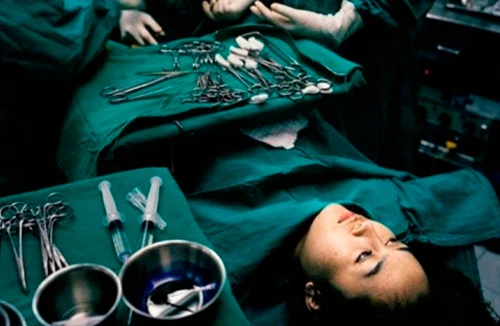 Người khiếm khuyết về giới tính được trở lại đúng danh phận