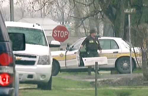 Cháu thị trưởng xả súng bắn chết 5 người