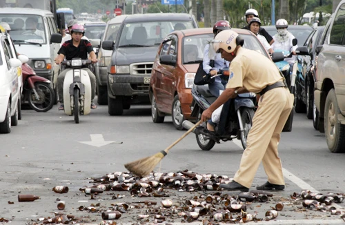 Lời kêu gọi thi đua ái quốc của Bác Hồ kính yêu vẫn còn vang mãi