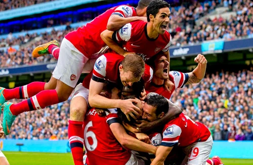 Sân Mỹ Đình tăng vọt giá: “Theo voi hít bã mía”