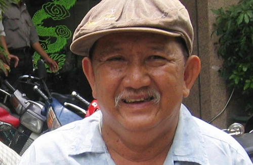 Mạc Can: Còn sống, còn yêu