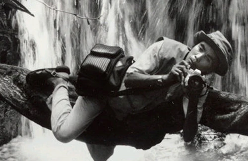 Một đời rong ruổi tìm dấu xưa