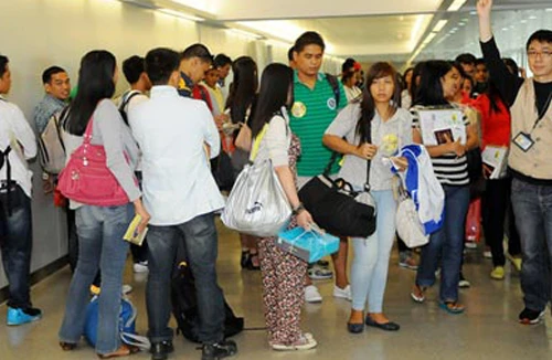 Đài Loan hùng hổ vũ trang cho tàu dân sự