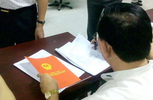 “Ế” hàng trăm nghìn “sổ đỏ”