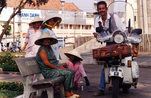 Huyền thoại người Ý trên chiếc Vespa