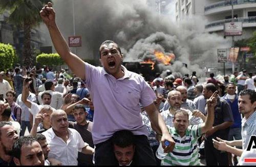 Nhiều nước sơ tán công dân khỏi Ai Cập