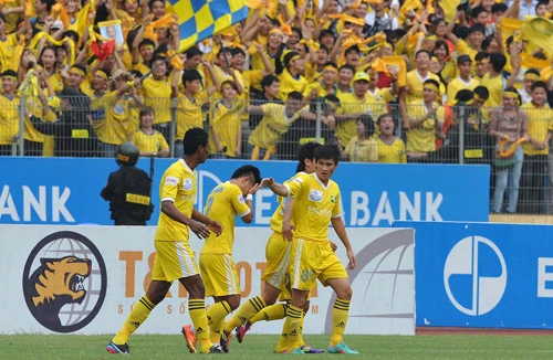 Đằng sau một hiện tượng