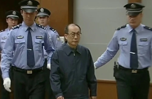 Quyết chiến với tham quan