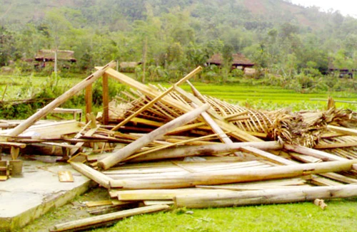 Lốc cấp 9 gây nhiều thiệt hại tại Lào Cai, Lai Châu