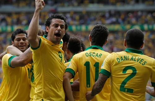 Vui buồn Confed Cup