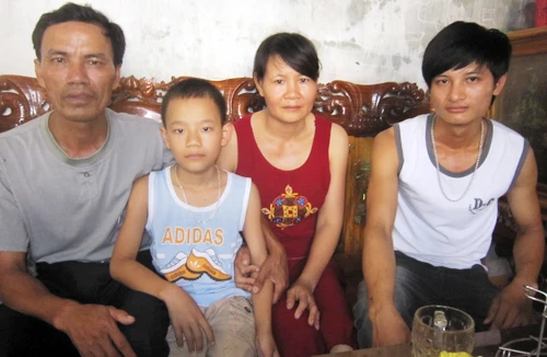 Dũng cảm cứu 2 em nhỏ đuối nước