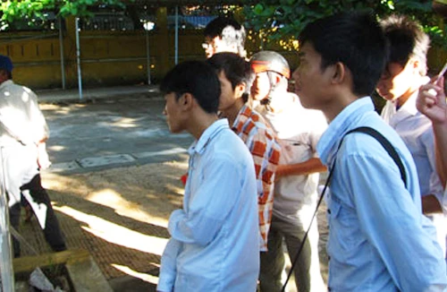 Quy định tuổi thành niên - Nơi 16, chỗ 18