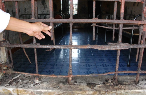 Trong thế giới người điên: Những éo le cuộc đời