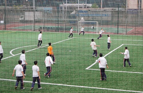 Tăng học phí trường chất lượng cao: Tiêu chí chưa có, khó minh bạch