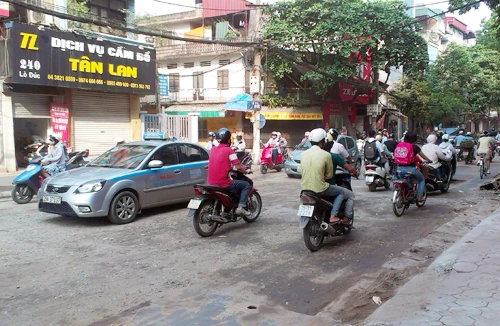 Cần đẩy nhanh tiến độ thi công tuyến cống Lò Đúc