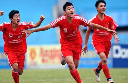 Hồi hộp từng phút