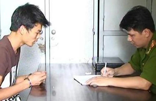 Đi chuộc điện thoại, nữ công nhân sa bẫy kẻ đồi bại