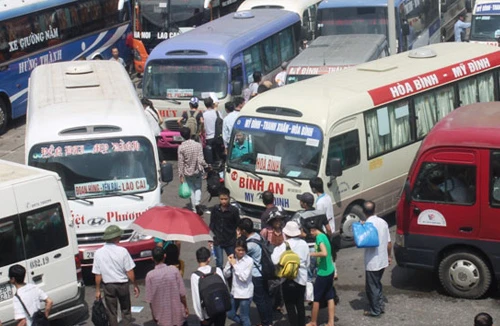 Điều chuyển hơn 200 xe ra khỏi bến Mỹ Đình 