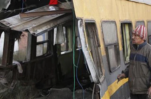 Ai Cập: Tàu chở tân binh bị trật bánh, 19 người thiệt mạng 