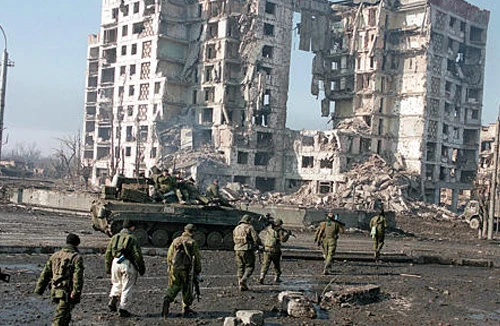 Xoa dịu mâu thuẫn sắc tộc