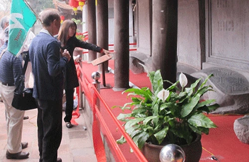 Văn Miếu - Quốc Tử Giám đón Bằng công nhận Di sản tư liệu thế giới