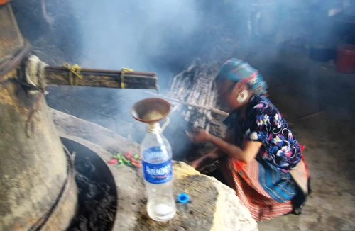 Lúng túng cấp phép cho rượu thủ công