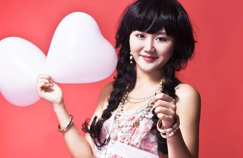 Văn Mai Hương đón Tết bằng ca khúc mới