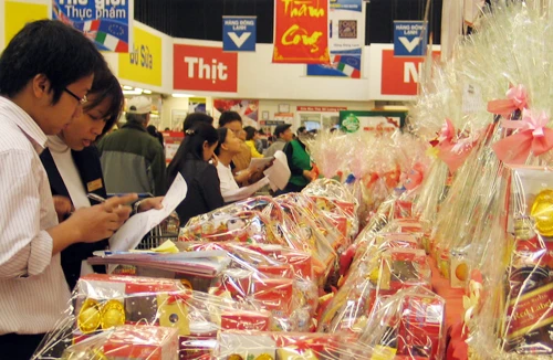 Hối hả chuẩn bị cho Tết Nguyên đán