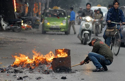 Cảnh báo hỏa hoạn do thắp hương 