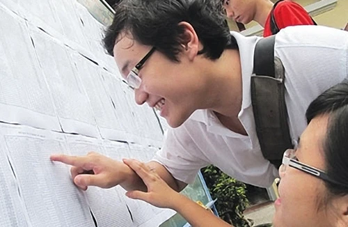 Hơn 80 trường công bố điểm thi ĐH