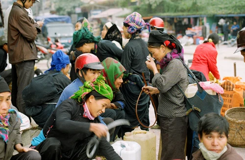 Rộn ràng phiên chợ Hoàng Su Phì