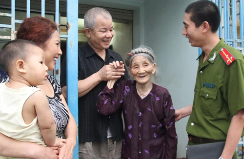 Cảnh sát khu vực, chuyện người trong cuộc