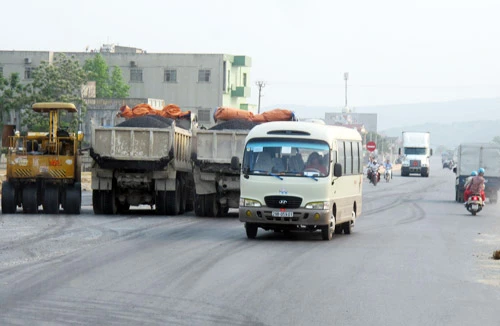 Sau mở rộng quốc lộ 1: Tăng gánh nặng phí 