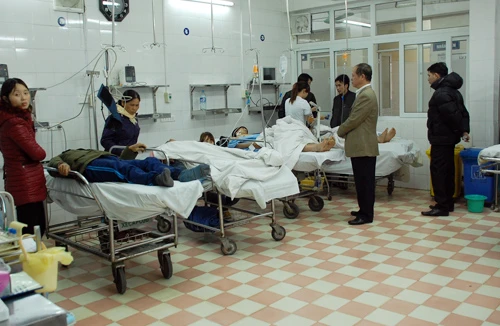 Mũ bảo hiểm rởm - đội cũng như không