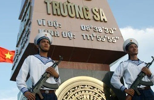 “Hát về biển đảo quê hương”