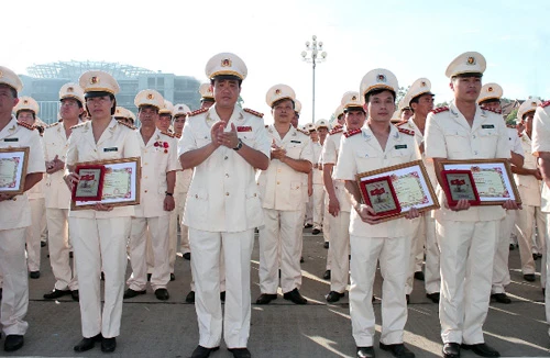 Công an Hà Nội báo công dâng Bác kính yêu