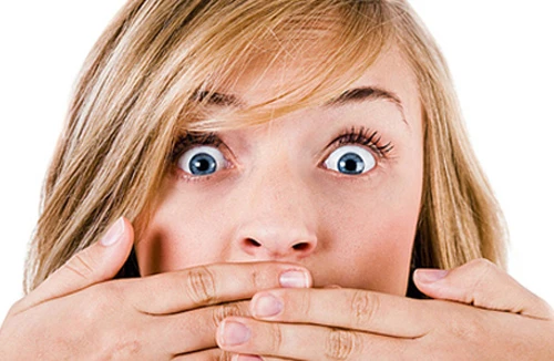 Đoán bệnh qua mùi vị lạ trong miệng