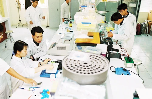 Khó đóng cửa đại học kém chất lượng