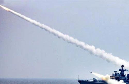 Trung Quốc tăng cường quân sự là mối đe dọa khu vực 