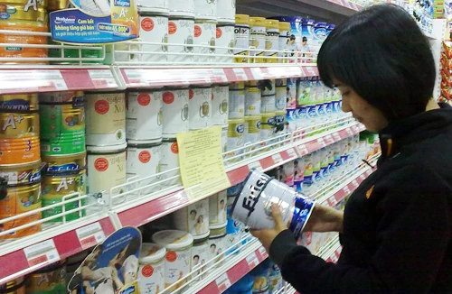 Nhiều tai tiếng, sữa ngoại vẫn được chuộng