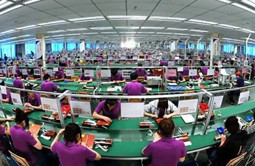 Câu hỏi về một “đầu tàu kinh tế” 