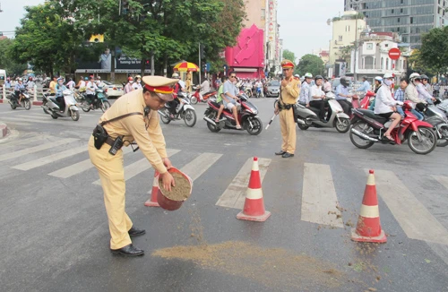 Lan tỏa niềm vui từ việc nhỏ