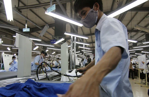 Lộn xộn dịch vụ cho thuê lại lao động