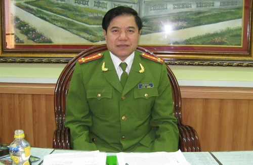 Không nên nhầm lẫn quyền con người với quyền công dân