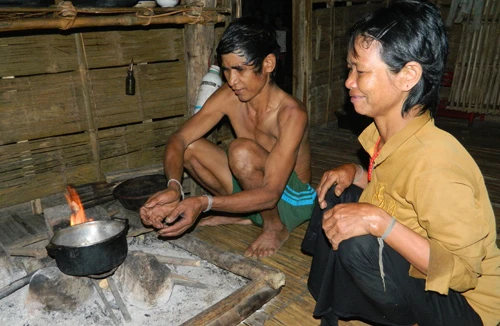 Quảng Ngãi: Không chỉ có một "người rừng"